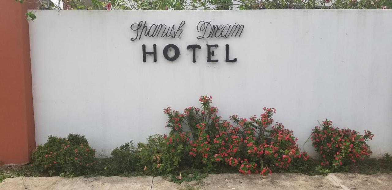 קינגסטון Spanish Dream Hotel מראה חיצוני תמונה